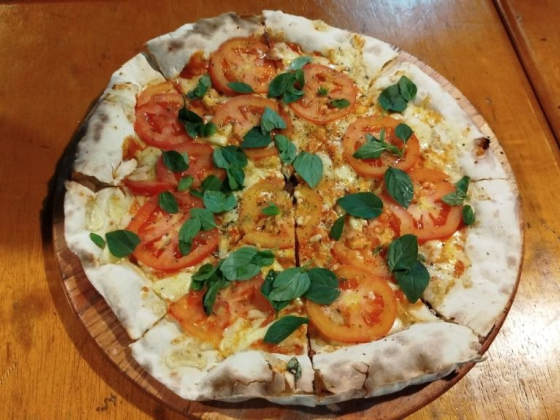 Na Lenha Pizzaria e Restaurante