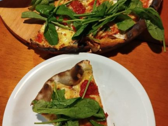 Na Lenha Pizzaria e Restaurante