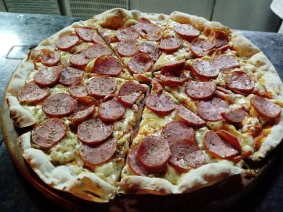 Na Lenha Pizzaria e Restaurante