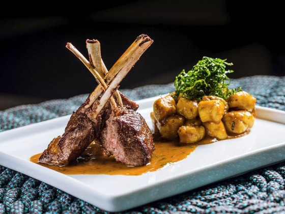 Hollandaise Brasserie